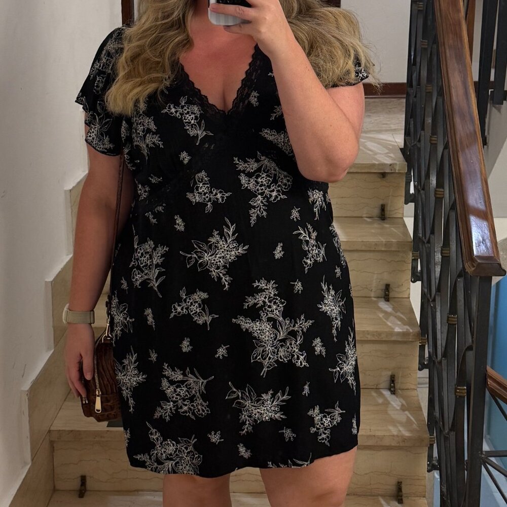Black floral lace dress